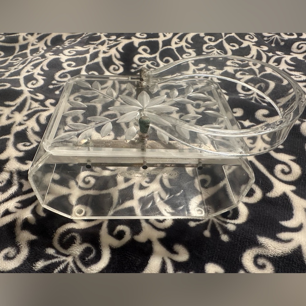 Vintage 1950’s Lucite Purse - Picture 2 of 6